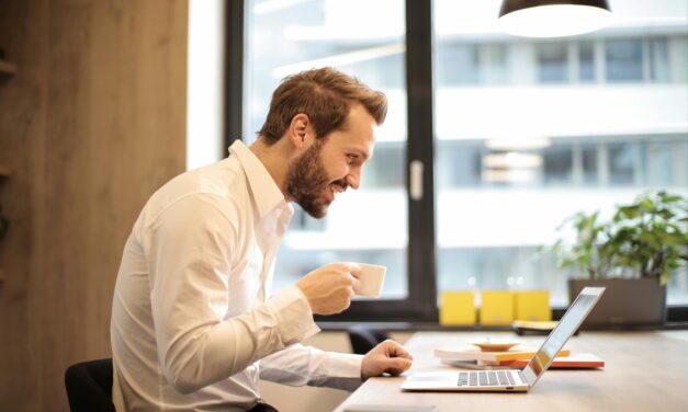 Les logiciels incontournables pour les professionnel(le)s de la communication
