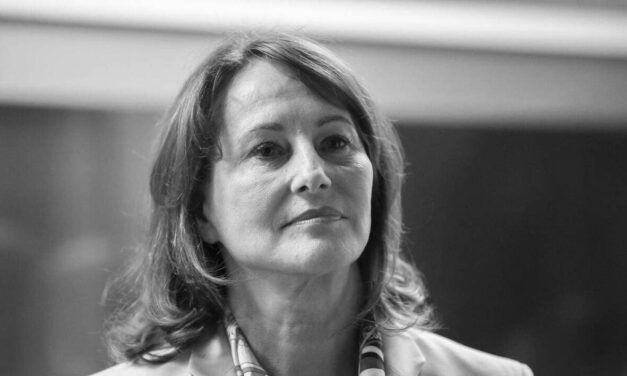 Ségolène Royal : trajectoire politique et construction d’une retraite exceptionnelle