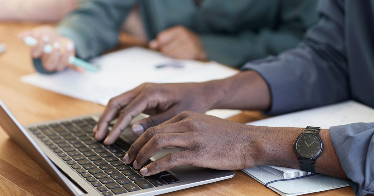 Guillemets français « » au clavier : Windows, Mac et Word